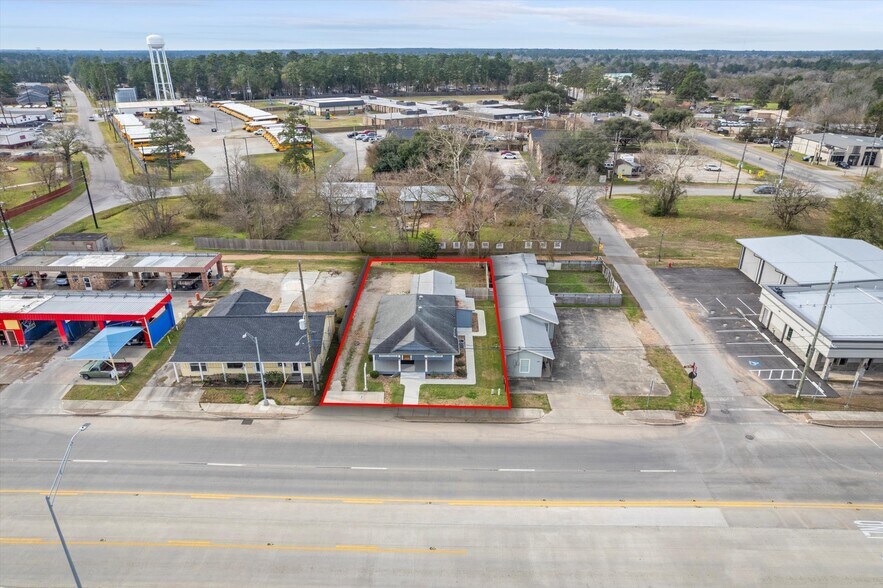 More Photos Of 119 Magnolia Blvd, Magnolia Office For Sale