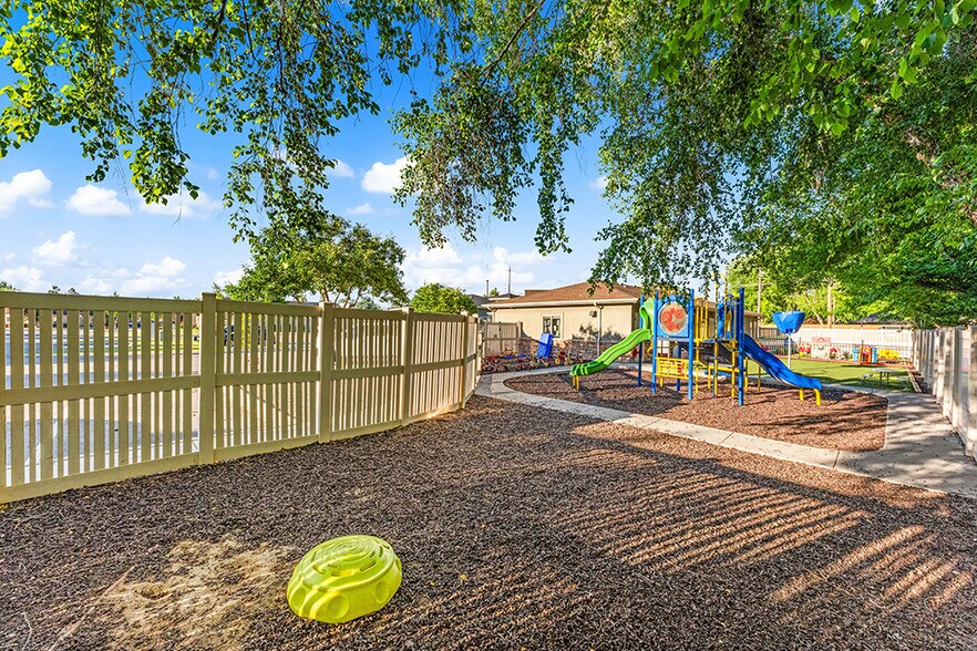 More Photos Of 3605 N Locust Grove Rd, Meridian Daycare Center For Sale