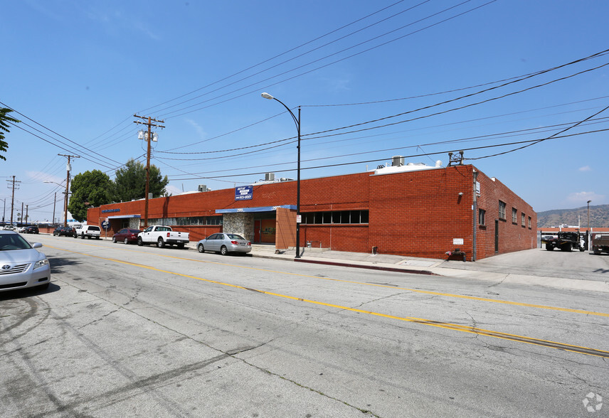 Primary Photo Of 2911-2919 Thornton Ave, Burbank Manufacturing For Lease