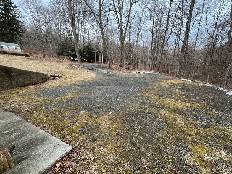 More Photos Of 439 Washington Rd, Woodbury Office For Sale