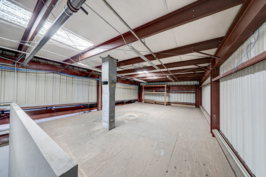 More Photos Of 4608 Rudnick Ct, Bakersfield Auto Dealership For Lease