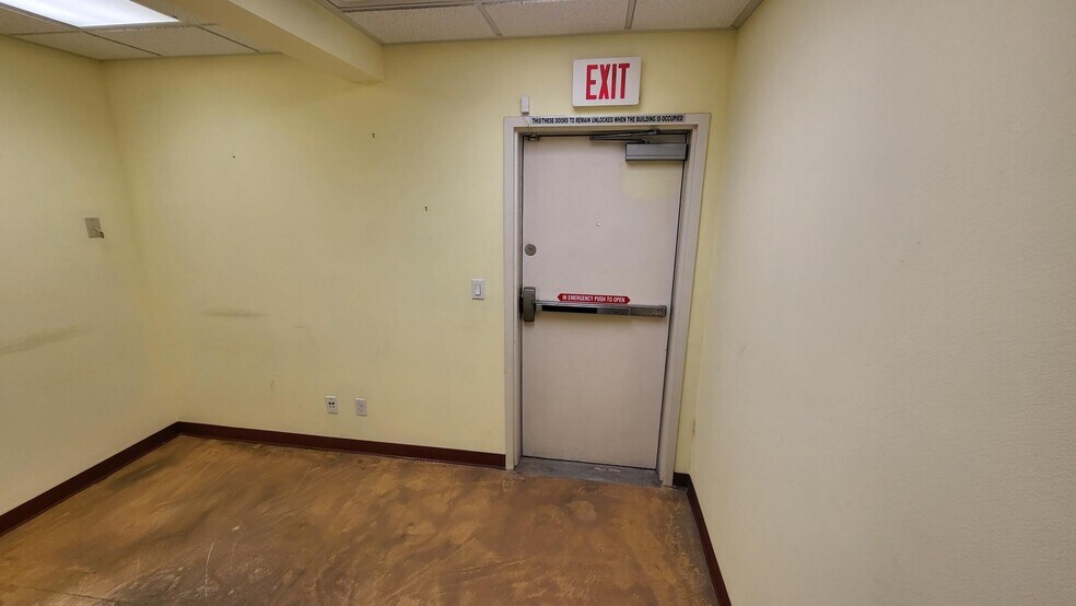 More Photos Of 1825 E Flamingo Rd, Las Vegas Office For Sale