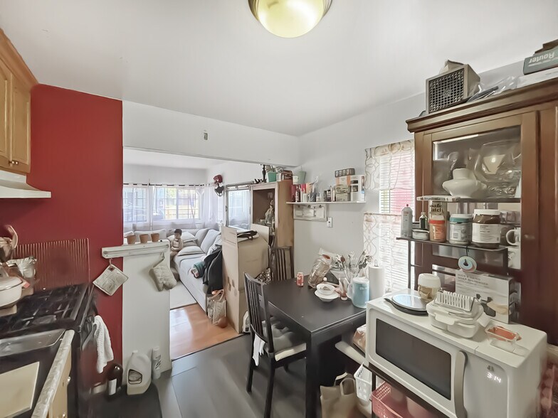More Photos Of 19477 Meekland Ave, Cherryland Multifamily For Sale