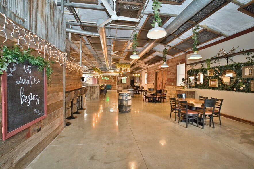 More Photos Of 4N250 State Route 47, Maple Park Restaurant For Sale