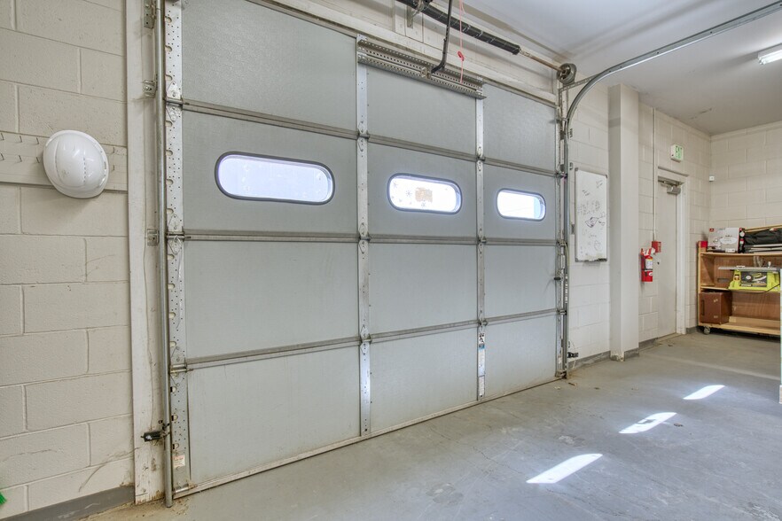 More Photos Of 1110 Boston Ave, Longmont Research And Development For Sale