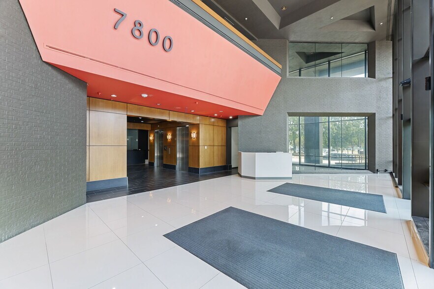 More Photos Of 7800 N Stemmons Fwy, Dallas Office For Sale