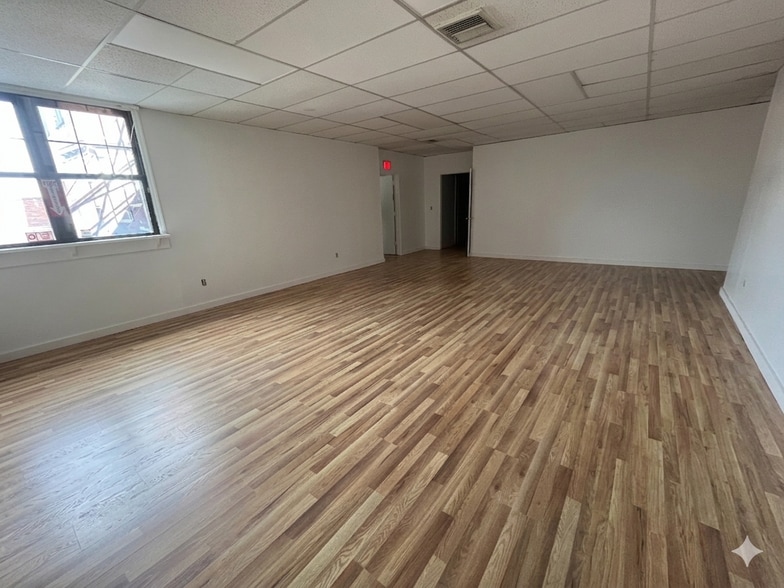 More Photos Of 307 Wall St, Kingston Loft Creative Space For Lease