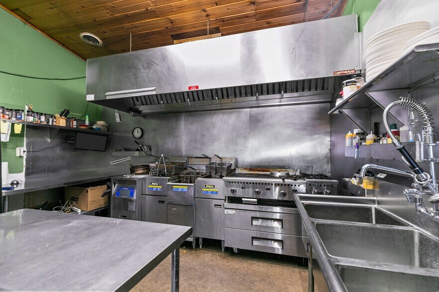 More Photos Of 8826 Grams Rd, Ripon Restaurant For Sale