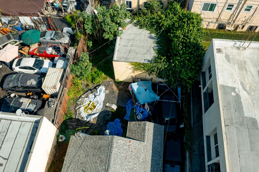 More Photos Of 6804 S Hoover St, Los Angeles Flex For Sale