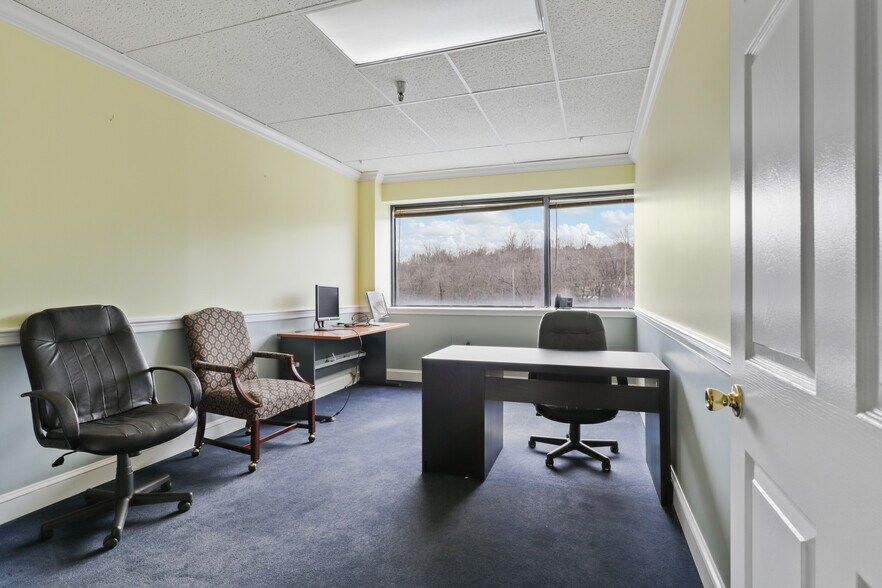 More Photos Of 339 Buschs Frontage Rd, Annapolis Medical For Sale