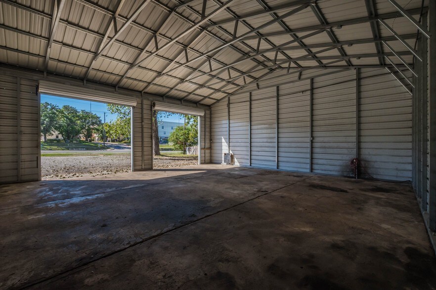 More Photos Of 6201 S Congress Ave, Austin Auto Repair For Lease