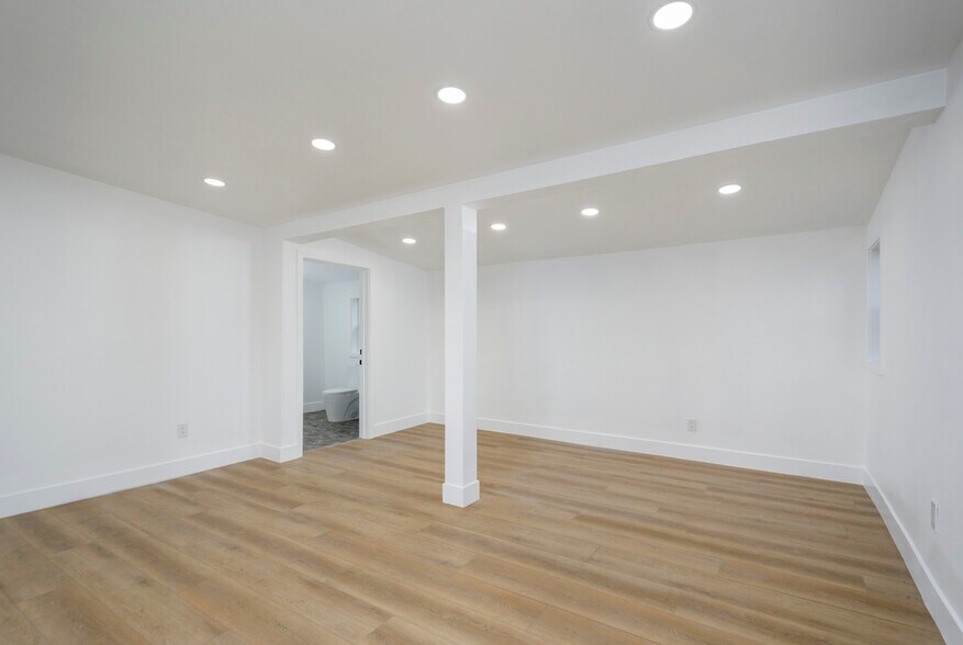 More Photos Of 15832 Whittier Blvd, Whittier Loft Creative Space For Lease