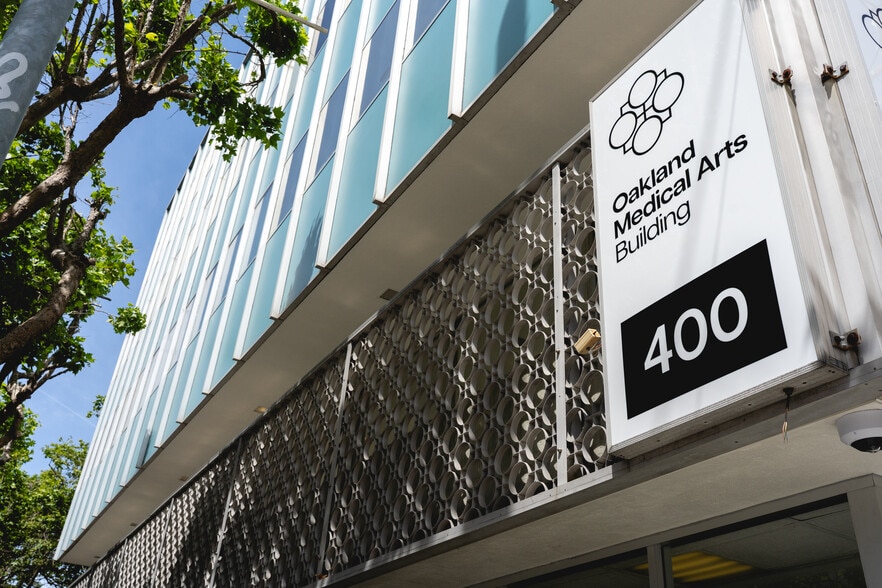 Primary Photo Of 400 30th St, Oakland Medical For Lease