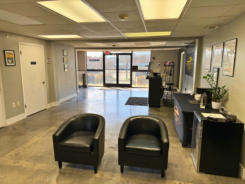 More Photos Of 1071 Boulder Rd, Greensboro Warehouse For Sale