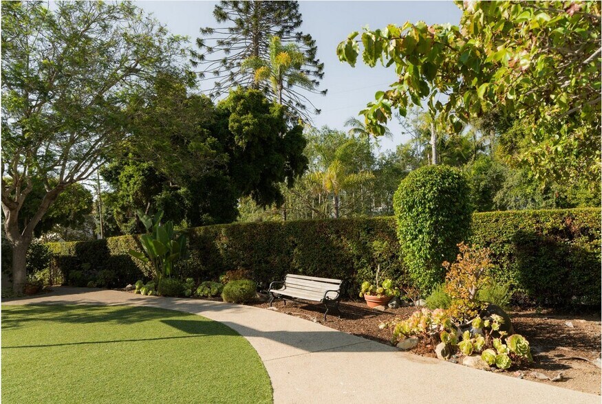 More Photos Of 1600 Santa Barbara St, Santa Barbara Apartments For Sale