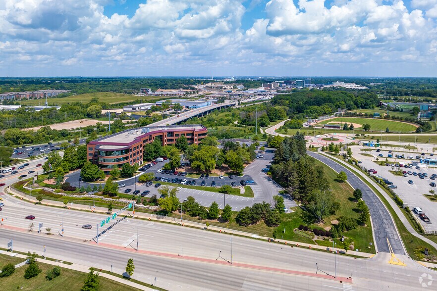 More Photos Of 1200 N Mayfair Rd, Wauwatosa Office For Lease