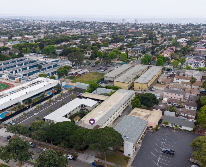 More Photos Of 2318 16th St, Santa Monica Apartments For Sale