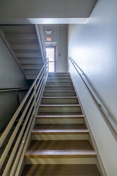 More Photos Of 800 SW 150 Hwy, Lee's Summit Office For Sale
