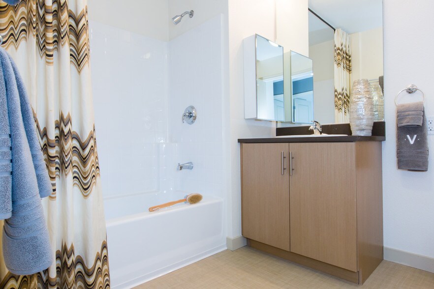 More Photos Of 1155 4th St, San Francisco Apartments For Lease
