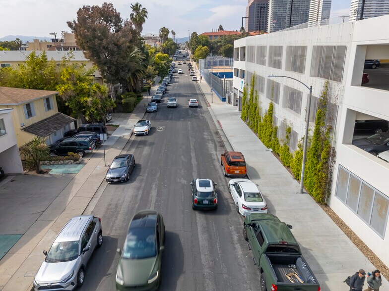 More Photos Of 1453 S Westgate Ave, Los Angeles Apartments For Sale