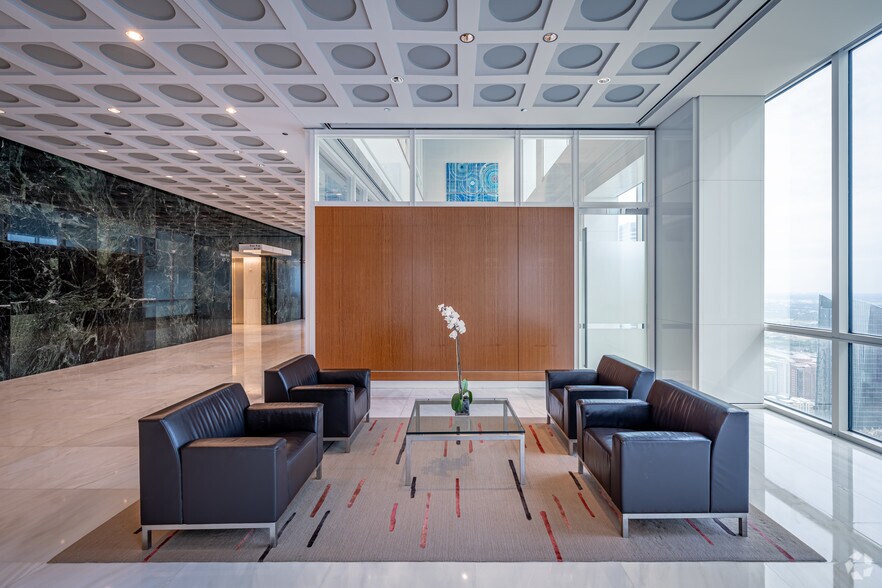More Photos Of 1000 Louisiana St, Houston Office For Lease