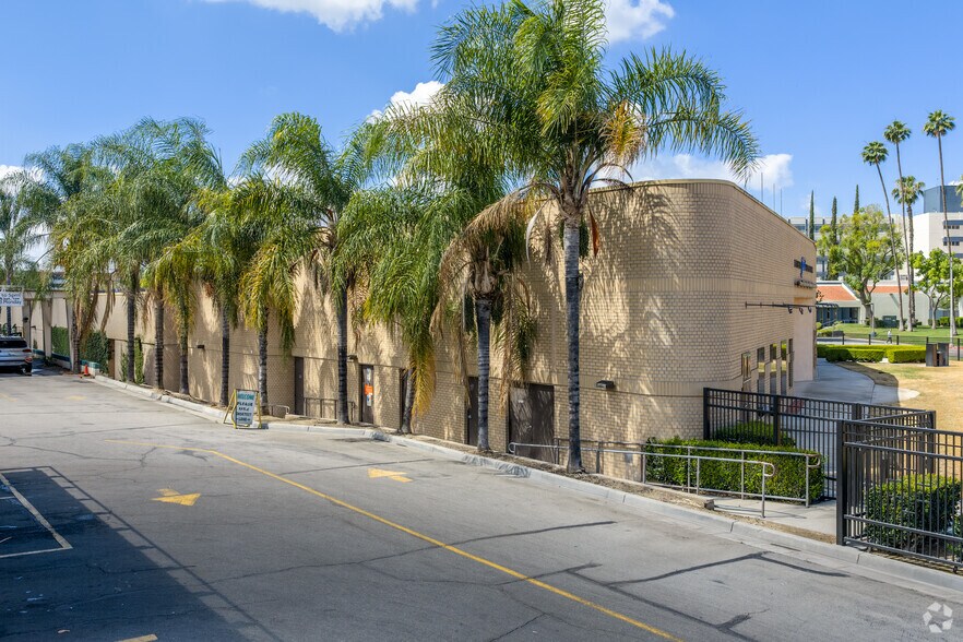 More Photos Of 4510 Brockton Ave, Riverside Unknown For Lease