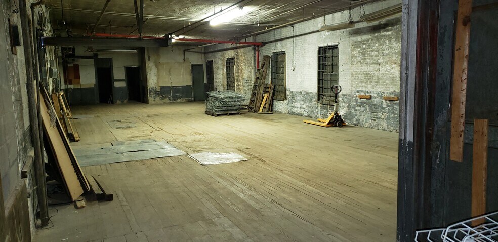 More Photos Of 429 E 164th St, Bronx Warehouse For Lease