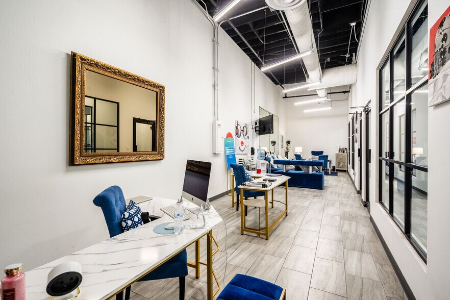 More Photos Of 522 W San Francisco Ave, El Paso Coworking Space