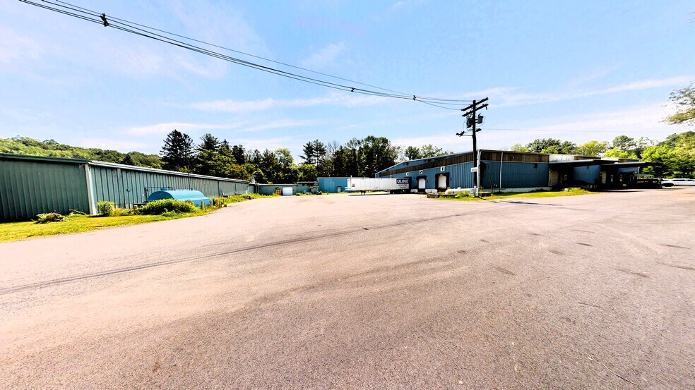 More Photos Of 35 Rose Morrow Rd, Wantage Manufacturing For Lease