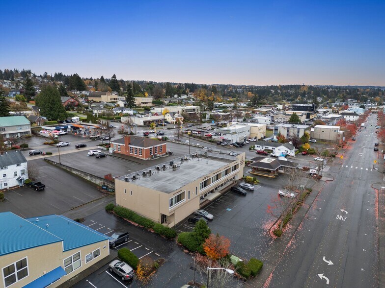 More Photos Of 22030 7th Ave S, Des Moines Medical For Sale