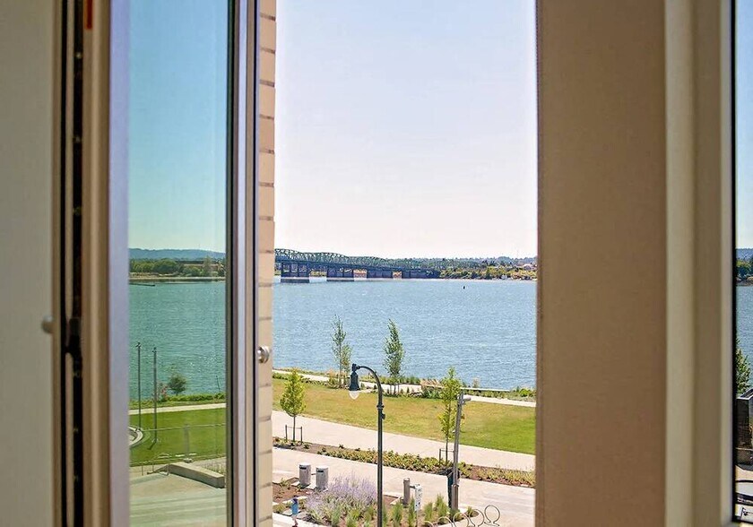 More Photos Of 700 Waterfront Way, Vancouver Apartments For Lease