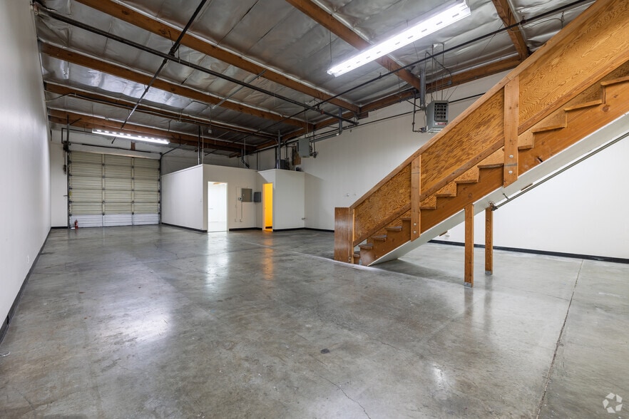 More Photos Of 299 Old County Rd, San Carlos Unknown For Lease