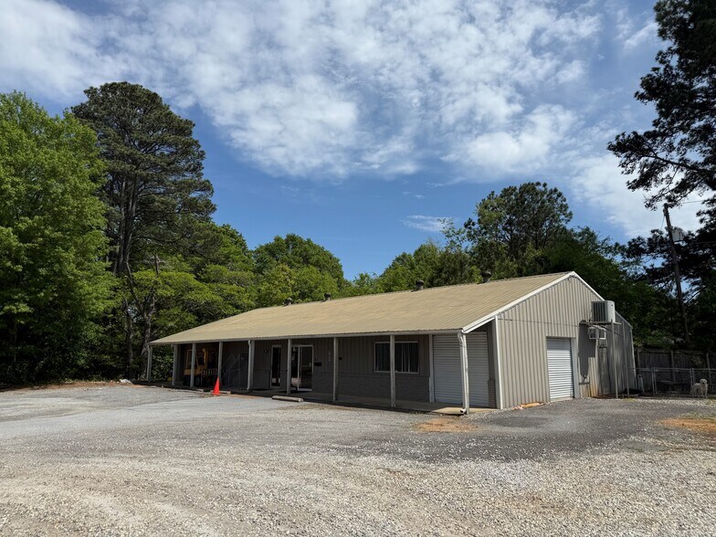 More Photos Of , Mauldin General Retail For Sale