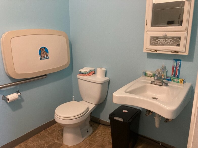 More Photos Of 547 High St, Daytona Beach Office For Sale