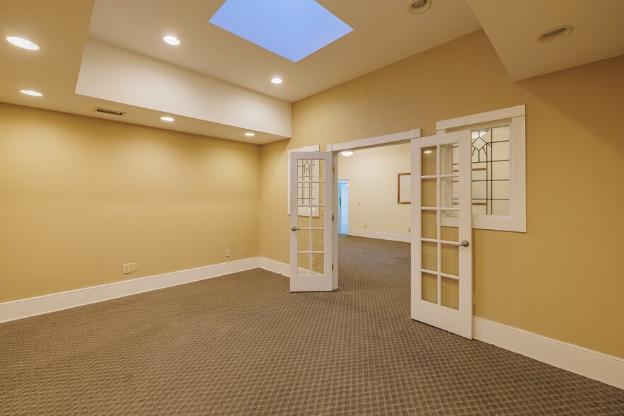 More Photos Of 218 Gay St, Erwin Loft Creative Space For Sale