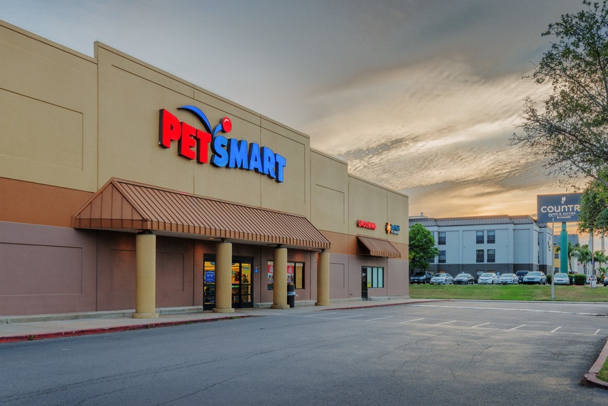 More Photos Of 5317-5425 S Padre Island Dr, Corpus Christi Unknown For Lease