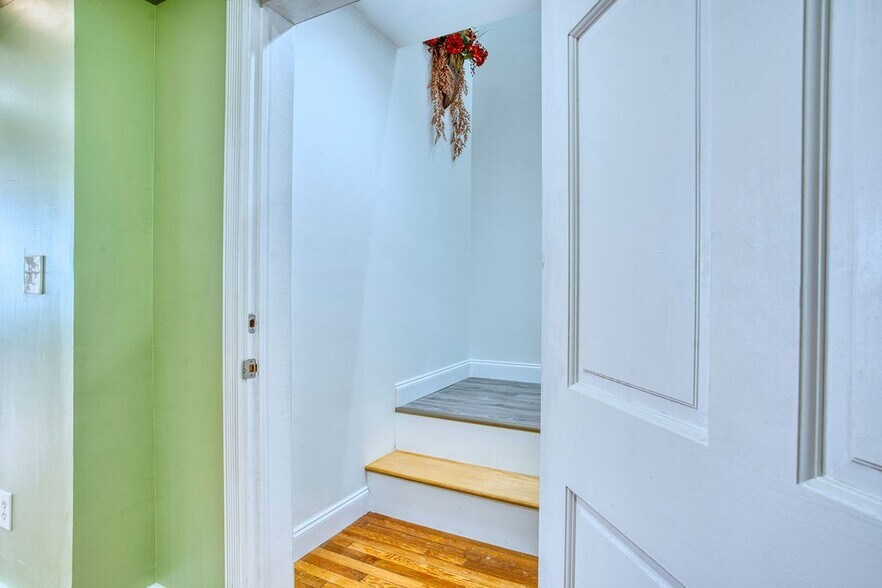 More Photos Of 226 E Main St, Union Storefront Retail Residential For Sale