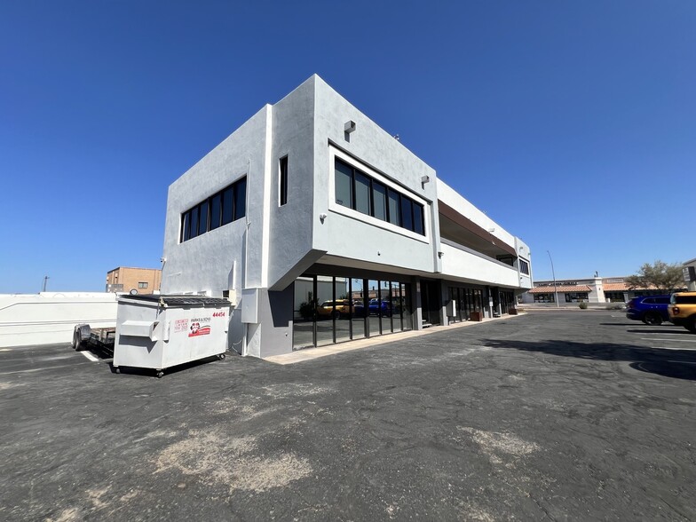 More Photos Of 2841 E Bell Rd, Phoenix Storefront Retail Office For Lease