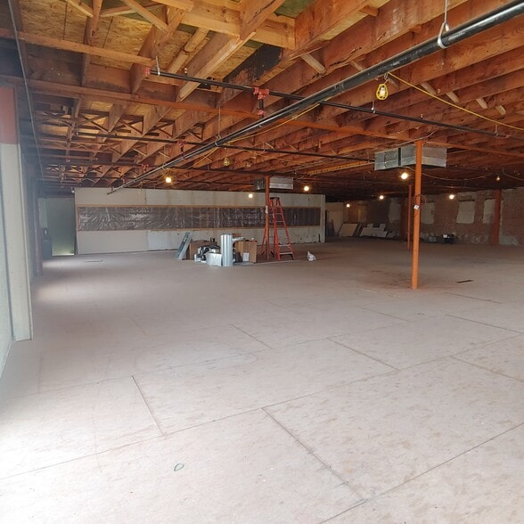 More Photos Of 101-103 S Washington Ave, Wellington Office For Lease