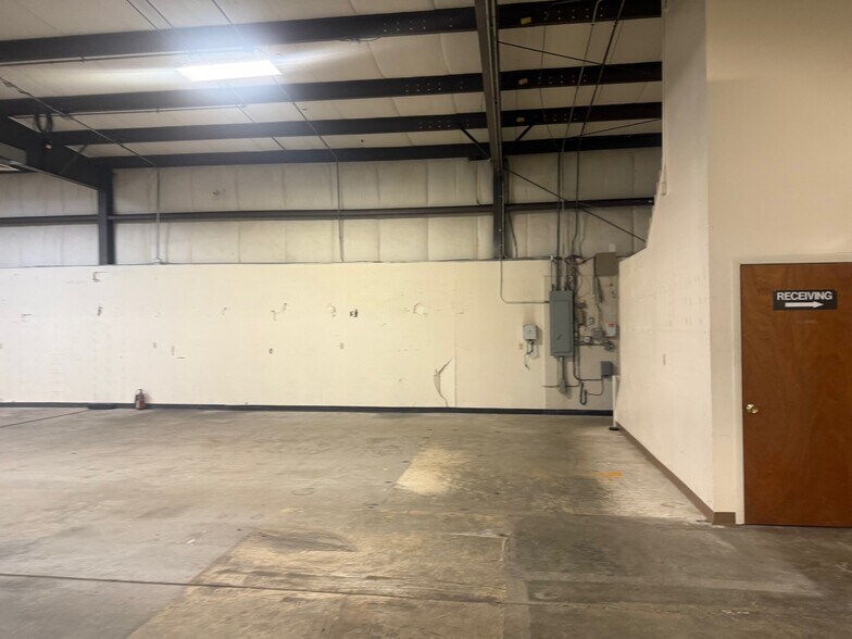 More Photos Of 67 Beverage Hill Ave, Pawtucket Industrial For Lease