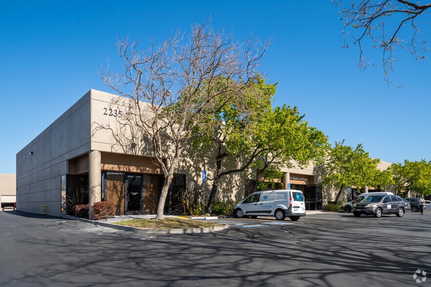 More Photos Of 2235 Polvorosa Ave, San Leandro Unknown For Lease