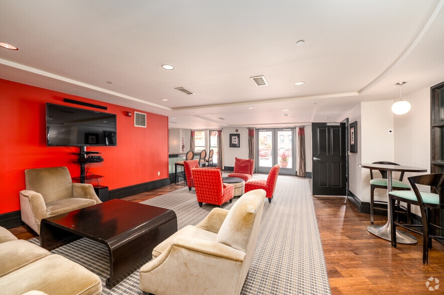 More Photos Of 777 7th St NW, Washington Apartments For Lease
