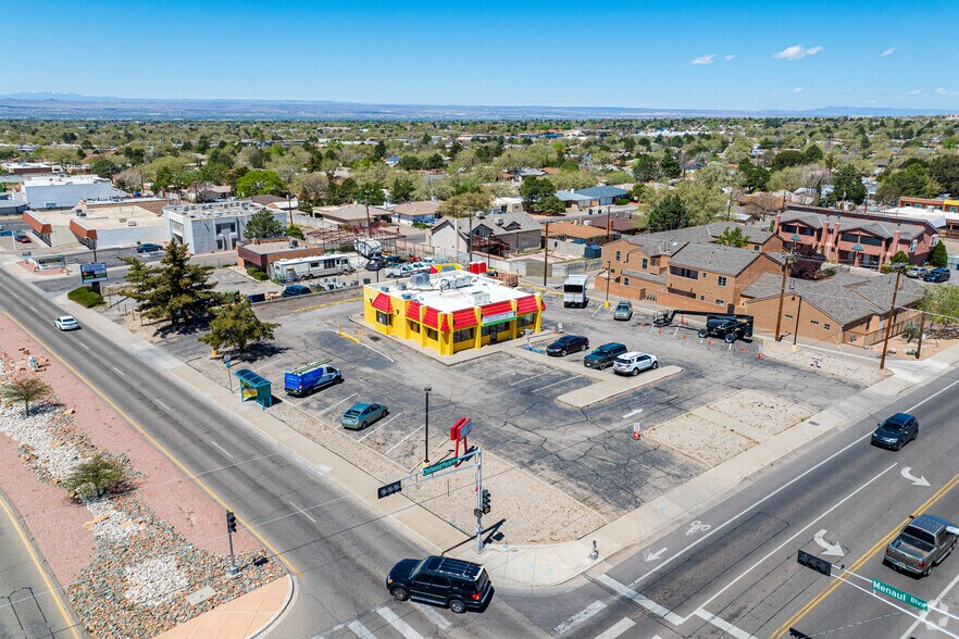 More Photos Of 2130-2301 Chelwood Park Blvd NE, Albuquerque Fast Food For Lease