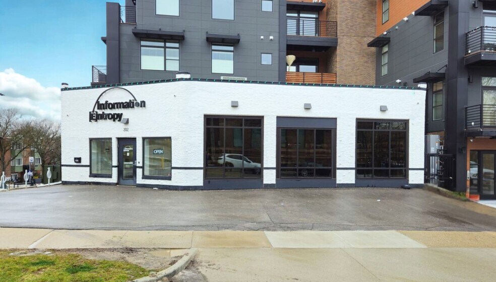 Primary Photo Of 202 Miller Ave, Ann Arbor Freestanding For Sale