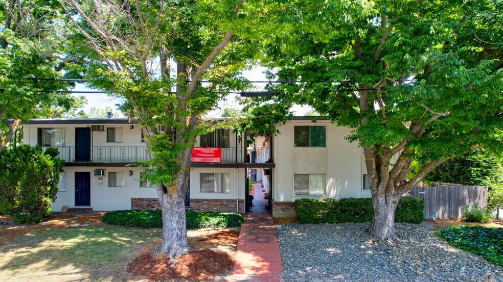 More Photos Of 750 B St, Davis Apartments For Sale