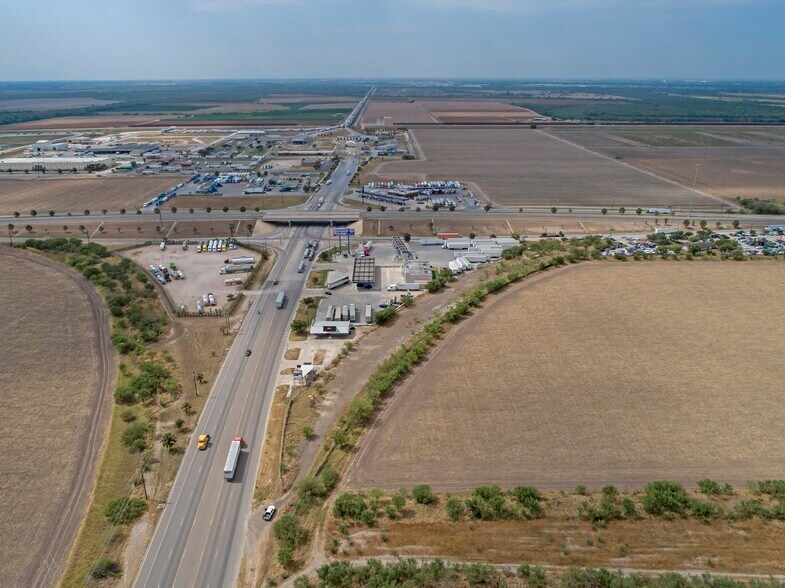 More Photos Of 10500 S Cage Blvd, Pharr Service Station For Sale