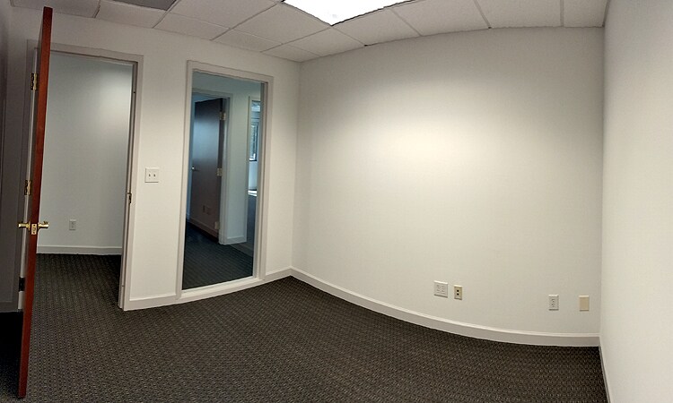 More Photos Of 1100 Kenilworth Ave, Charlotte Office For Lease