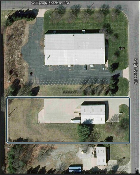 More Photos Of 4075 Ralph Jones Dr, South Bend Manufacturing For Sale