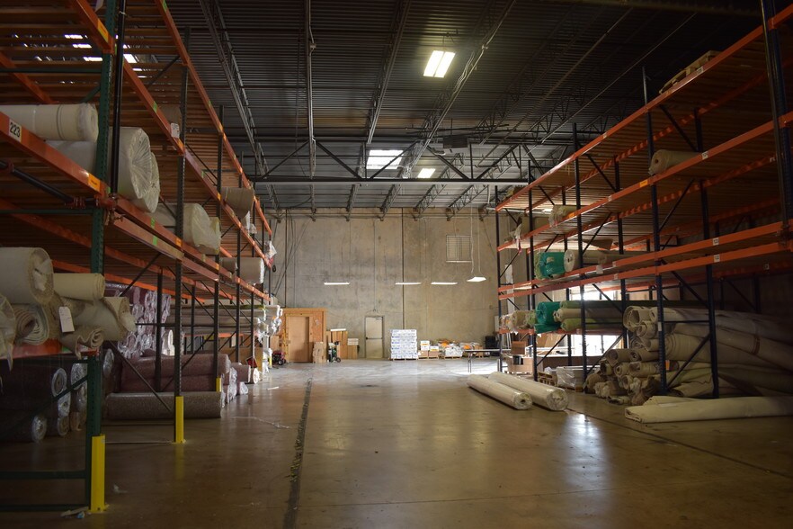 More Photos Of 2501 Mayes Rd, Carrollton Warehouse For Lease