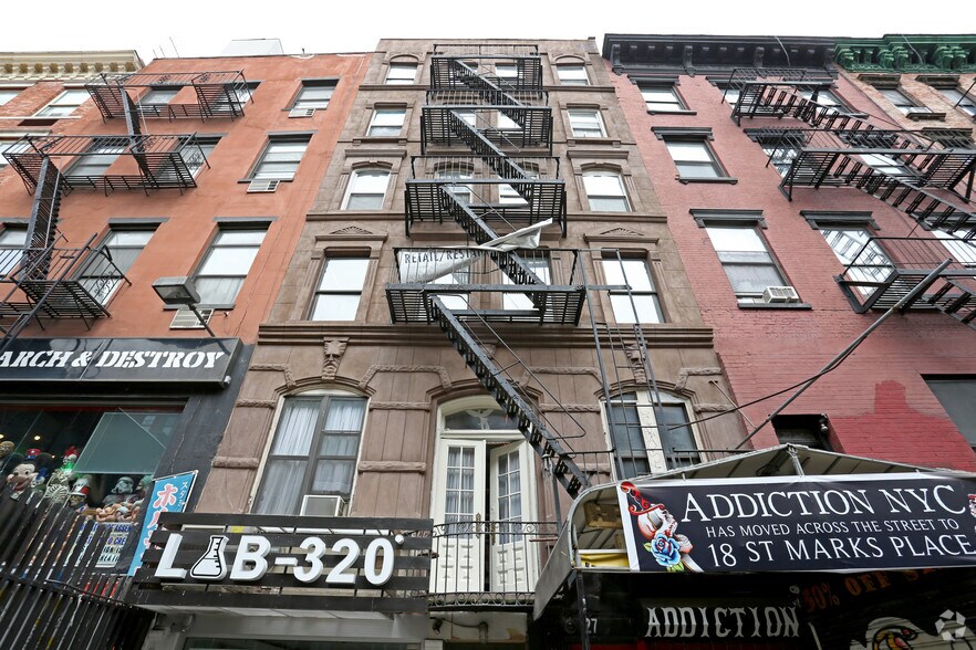 More Photos Of 27 St Marks Pl, New York Apartments For Lease